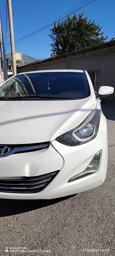 behkaran iran peci: Hyundai Elantra sedan – ağ rəng, benzinli. Texniki və xarici — 1