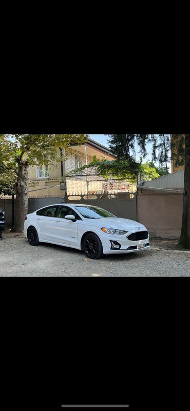 motosiklet rent a car: Günlük, Ford, Qalmamaq şərti ilə, Depozitlə