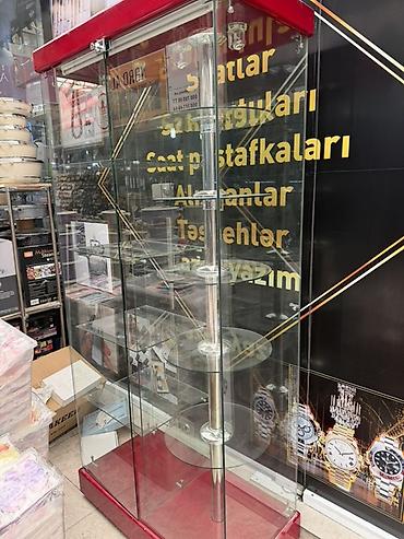 Оборудование для магазинов: Vitrin satılır 196*90 1000 manata alınb matoru işləyir əl gəzdirmək — 1