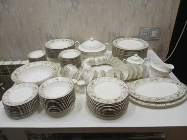 Tort və şiriniyyat qabları: Farfir