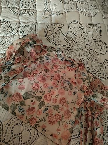 боо: Qisa madel jaket 15 azn
Kofta ise 25azn — 3