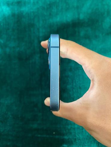 Apple iPhone: IPhone 13, Б/у, 128 ГБ, Голубой, 76 % — 5