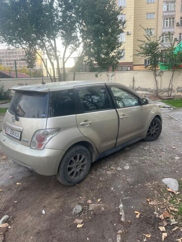 аварини авто: Toyota ist: 2002 г., 1.2 л, Бензин, Универсал