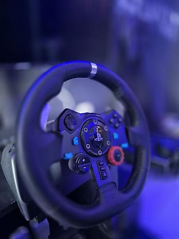 xbox logitech g920: Satılır Logitech G29 tam oyun dəsti. Dəstə daxildir: - Logitech G29 — 3