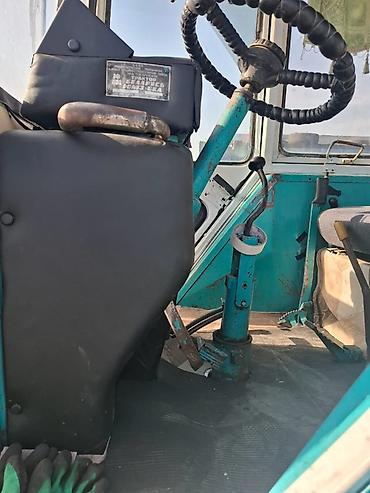 Другие тракторы: Трактор ЮМЗ-6. 1992г.в. Вложения не требуется, дозатор руль — 7