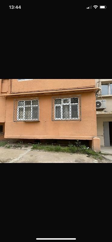 prefabrik ev: Bakı, 4 otaqlı, Köhnə tikili, 90 kv. m — 1