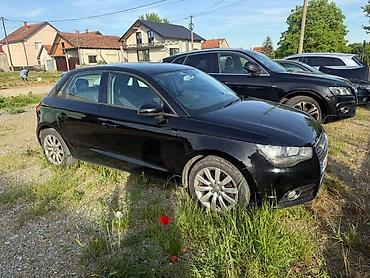 auto fo: AUDI A1 2014. GOD. - KOMPLETAN AUTO U DELOVIMA | Audi A1 8 kompletan — 2