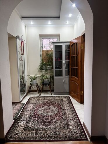 Куплю дом: 220 м², 6 комнат, Забор, огорожен — 12