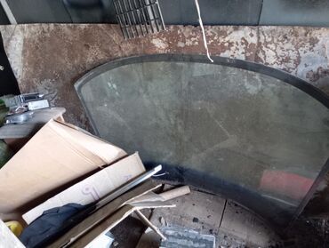 Другие автозапчасти: Лабовое стекло на Мазду 323f слепая 3000 тыс сом