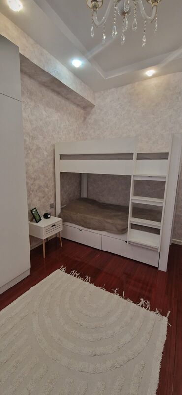 Биология: Для девочки и мальчика, Б/у, Кровать, С матрасом, С выдвижными ящиками, Ламинат