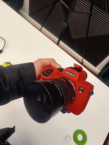sony a6500: Sony a7 III. Probeg 1.112 İdeal vəziyyətdədir ofisdə istifadə olunub — 2