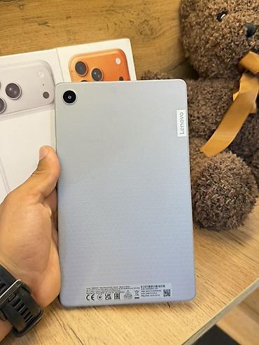 tab 9: Планшет Lenovo (серия Tab, компактный формат 8–9") в светло‑сером — 1