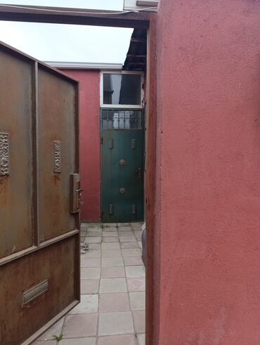Həyət evləri və villaların satışı: Binəqədi qəs. 2 otaqlı, 60 kv. m, Yeni təmirli — 27