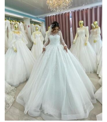 прокат плат: Свадебное платье