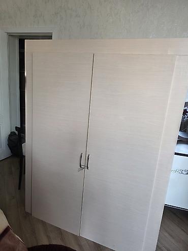 iwlenmiw taxt: Divar şkaflari, 2 ededdir. Pencere baglanib,icine yigilib. Sokulub — 1