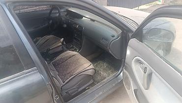 зеркало токмок: Mazda 626: 1992 г., 2 л, Кол менен иштөөчү, Бензин, Лифтбек — 5