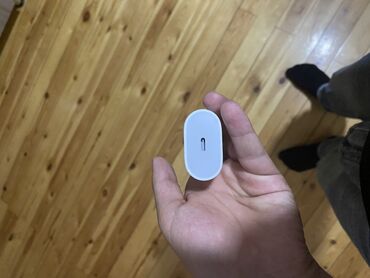 Чехлы: Адаптер Apple, 20 Вт