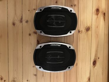 сабвуфер: Pioneer xrom 500w wietnamdi kohnelerden 0 dan ozumdedir temirde