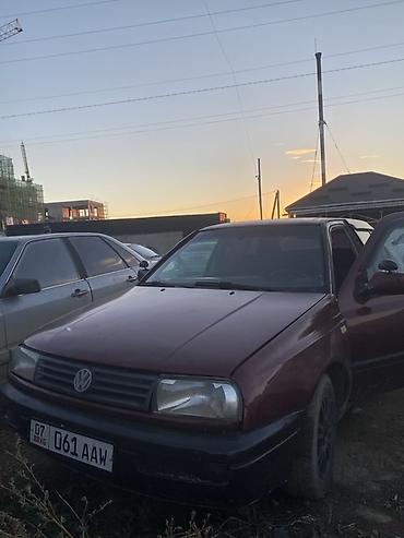 Volkswagen Vento: 1992 г., 1.8 л, Механика, Бензин, Седан at lalafo.kg Volkswagen Vento: 1992 г., 1.8 л, Механика, Бензин, Седан