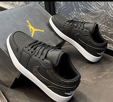 Мужские кроссовки, 42, Air Jordan, Новый, цвет - Черный