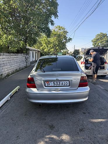 опел вектра б: Opel Vectra: 1998 г., 2.5 л, Механика, Бензин, Хэтчбэк — 5