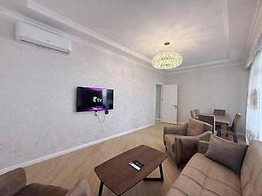 nerj cən satilir: 8-ci kilometr, 3 otaqlı, Yeni tikili, m. Neftçilər, 96 kv. m — 1