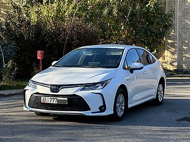 Toyota: Toyota Corolla: 2019 г., 1.8 л, Вариатор, Гибрид, Седан — 3