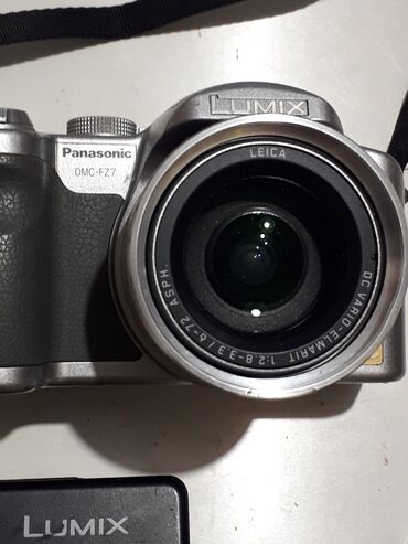 бу фотоаппарат: Panasonic DMC FZ7, объектив Leica, флешка, зарядное устройство