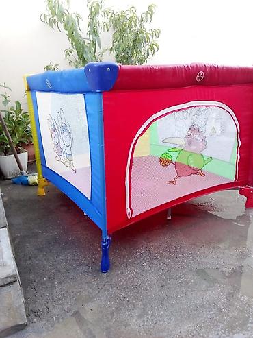 Uşaq oyun manesi / playpen - Rəngarəng dizayn: qırmızı-yaşıl-göy-sarı