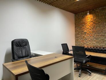 Офисы: Общая площадь - 36 м2 2 кабинета Отдельный вход  Санузел, евроремонт — 6