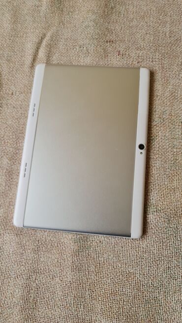 Tableti: Tablet kao nov veliki 10 inca sve rafi kbalitetna masina — 2