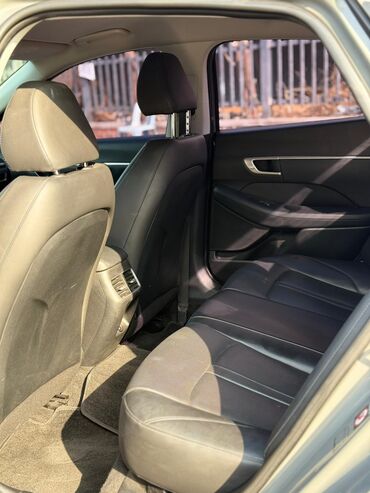 Hyundai: Hyundai Sonata: 2019 г., 2 л, Автомат, Газ, Седан — 10