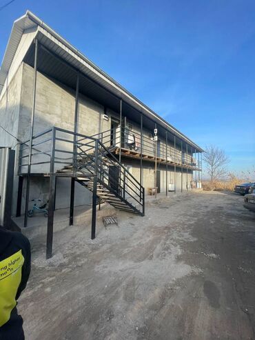 дом на ошском рынке: Дом, 280 м², 4 комнаты, Агентство недвижимости, Евроремонт