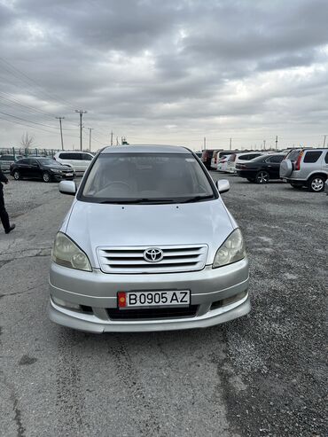 Toyota: Toyota Ipsum: 2003 г., 2.4 л, Автомат, Бензин, Минивэн