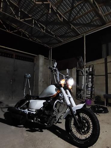 Мотоциклы: Bobber/Chopper üslubunda xüsusi yığılmış motosiklet Xüsusiyyətlər: - — 1