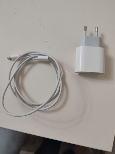 Adapterlər: Adapter Apple, 20 Vt, İşlənmiş