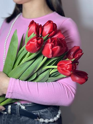 Букеты из живых цветов: Букет тюльпанов “Микс” - Состав: тюльпаны премиум-класса в яркой — 14