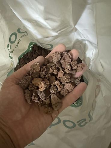 Vulkanik daş, lava qırığı. Akvarium üçün ideal. 3kq lalafo.az -da Vulkanik daş, lava qırığı. Akvarium üçün ideal. 3kq