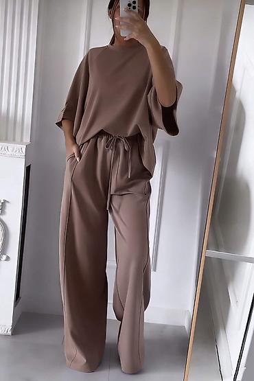 Kompleti: Kompleti
Cena 3300
Vel. do 3xl
V27 — 4