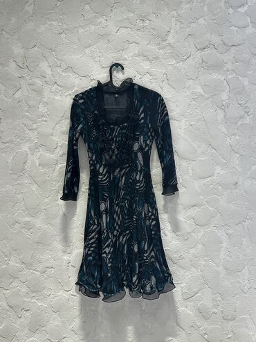 garmin 7: Платье Размер с Красиво подчеркивает фигуру Разгружаю гардероб