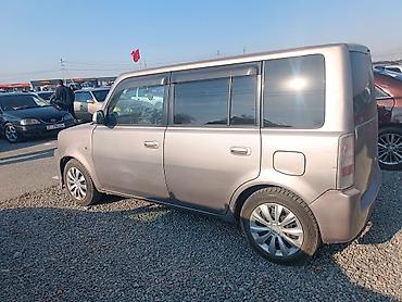 Toyota: Toyota bB: 2003 г., 1.3 л, Автомат, Бензин, Минивэн — 4