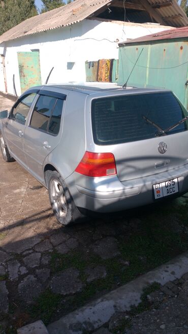 машина в караколе: Volkswagen Golf: 2002 г., 2 л, Автоматтык, Бензин, Хетчбек