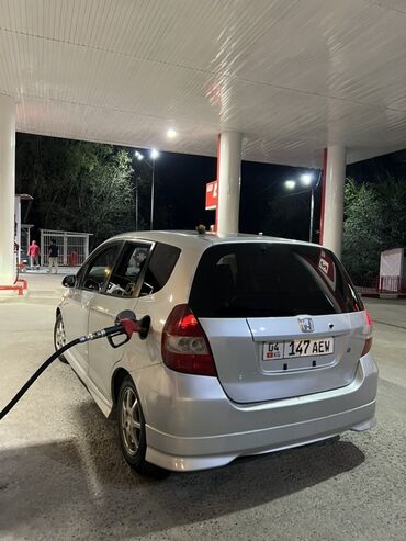 расрочкага машина алам: Honda Fit: 2003 г., 1.3 л, Автомат, Бензин, Хэтчбэк