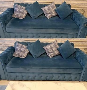 firuzeyi reng divan: Mavi rəngli yumşaq divan - Material: parça/velur örtüklü, toxumalı — 1