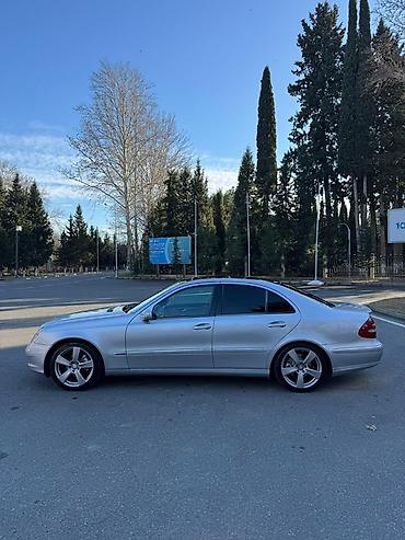 ambians isiq: Mercedes-Benz E 240: 2.6 l | 2003 il Sedan — 10