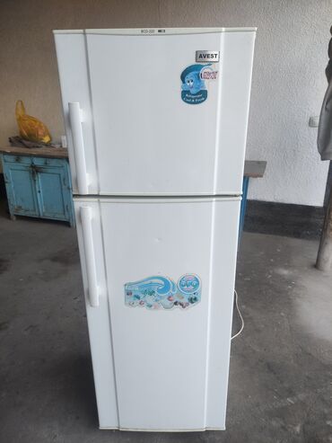 холодильники ремонт: Холодильник Avest, Б/у, Двухкамерный