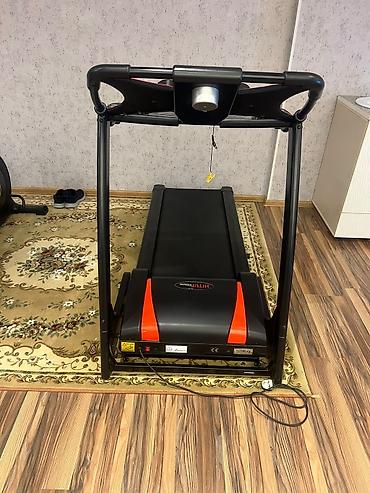 Qaçış trenajoru – HUTTON Fitness (elektrikli) - Geniş qaçış səthi