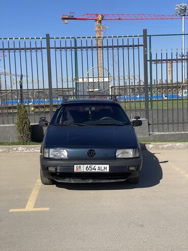 паасат б4: Volkswagen Passat: 1992 г., 1.8 л, Механика, Бензин, Седан