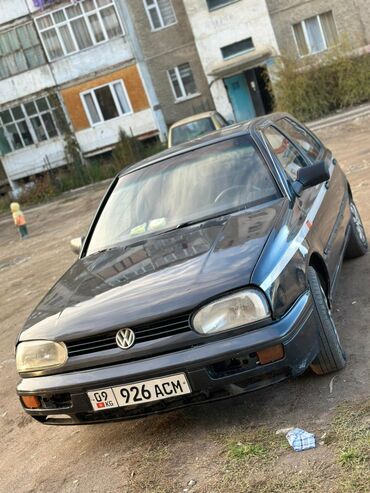 консоль гольф 4: Volkswagen Golf: 1992 г., 1.8 л, Механика, Бензин, Седан