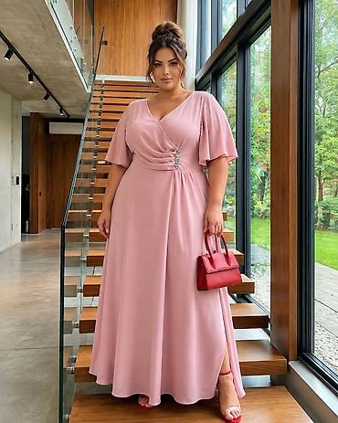ecco baletanke: 08. Prelepa haljina za punije
XL 2XL 3XL 
Cena : 4.100 dinara H — 4
